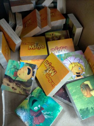 Juego de madera La Abeja Maya
