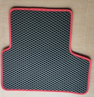 Alfombrillas coche negro y rojo