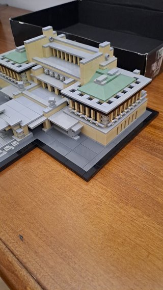 Lego Architecture Imperial Hotel 21017