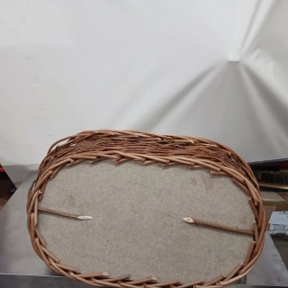 Cesta de mimbre con asa