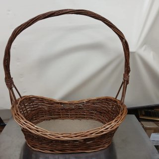 Cesta de mimbre con asa
