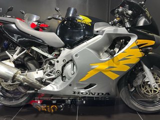 CBR 600 F DESDE 69€/MES