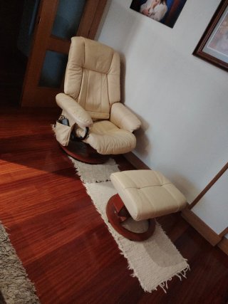 Sofá de piel con masaje