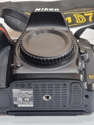 Cámara Nikon D750 + Accesorios