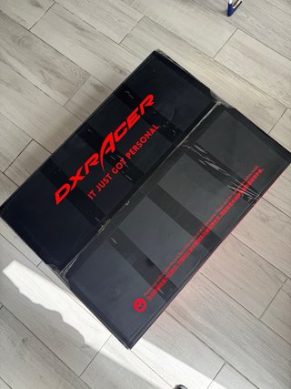 Cadeira Gaming DXRacer Monster Nova