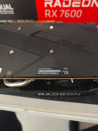 Placa Gráfica Asus RX 7600 8GB Dual