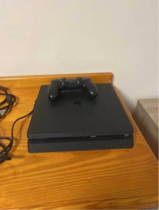 PS4 (PlayStation 4) con 2 mandos