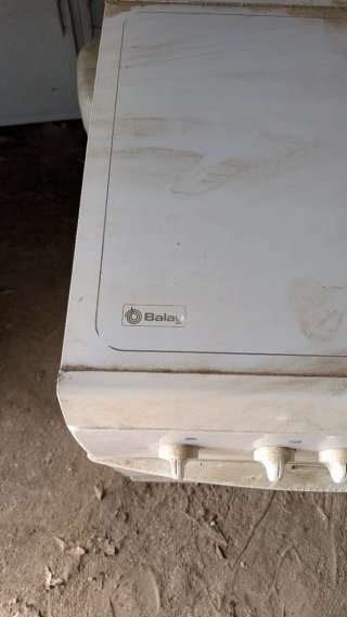 Cocina de gas blanca