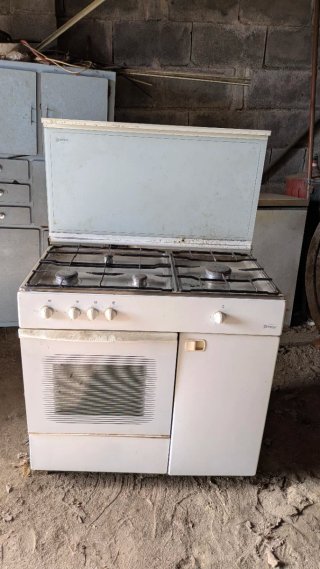 Cocina de gas blanca