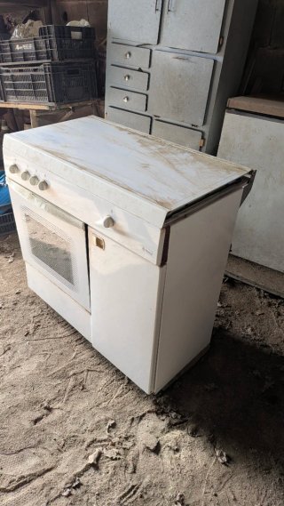 Cocina de gas blanca