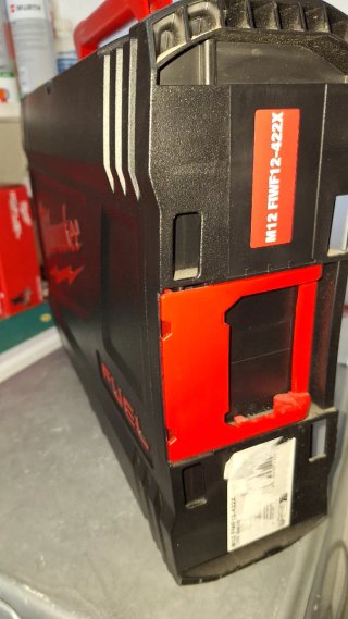Llave de impacto Milwaukee M12 FIWF12 339 Nm 1/2
