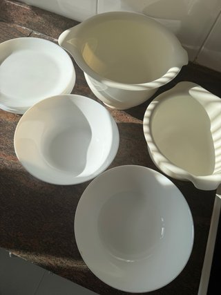 Juego de vajilla de porcelana blanca