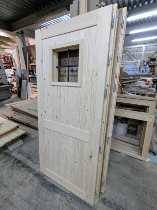 Ebanista y montador de muebles