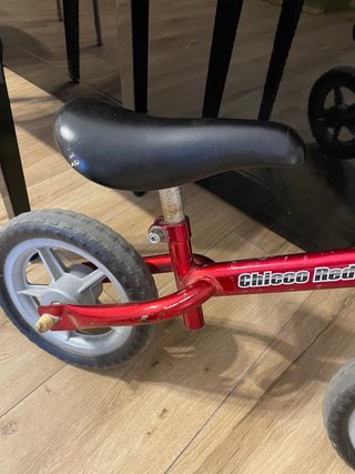 Bicicleta de equilibrio Chicco Roja