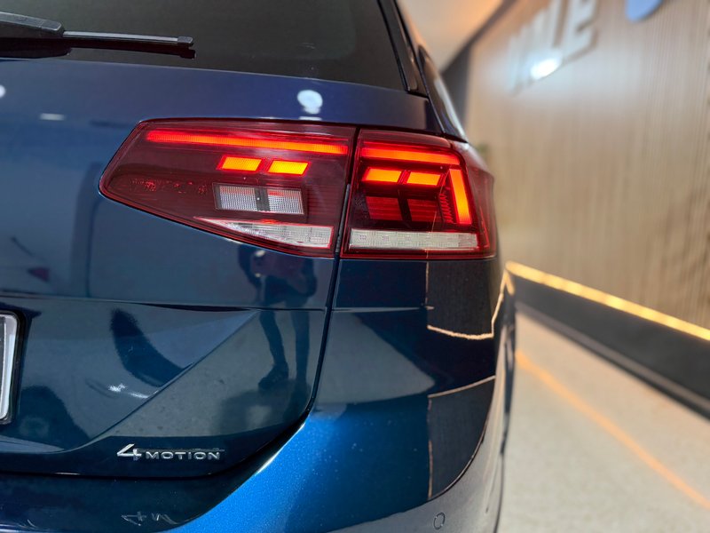 Volkswagen Passat Alltrack 2022, foto 2