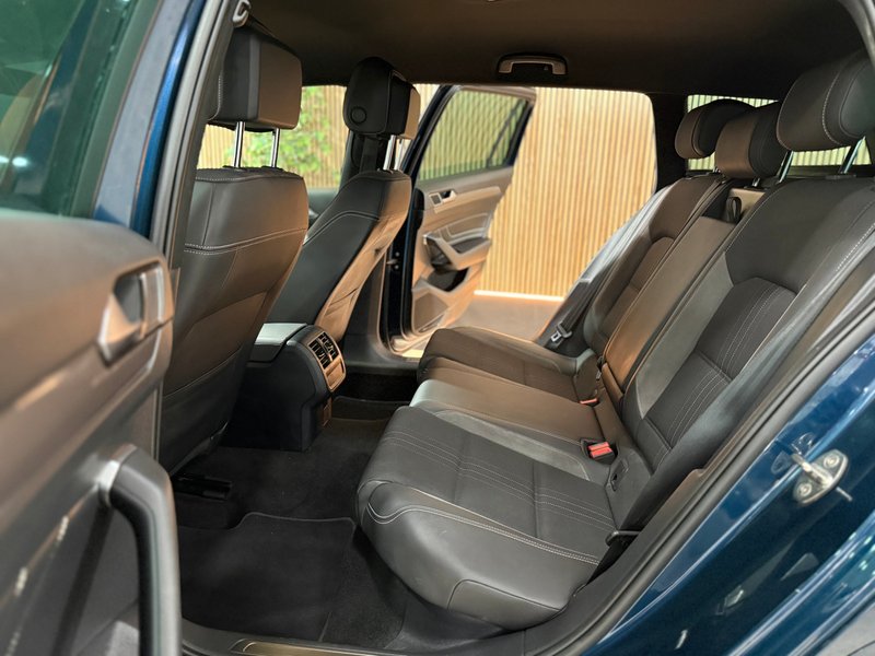 Volkswagen Passat Alltrack 2022, foto 12