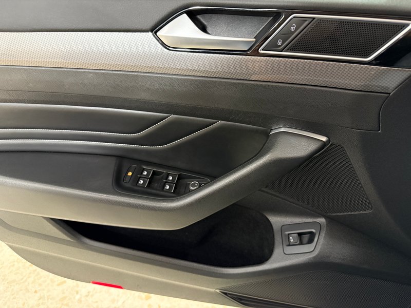 Volkswagen Passat Alltrack 2022, foto 22