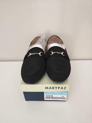 Zapatos negros ante detalle hebilla T40