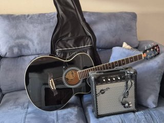 Guitarra Electroacústica Sin Usar + ampli + funda.