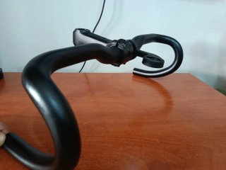 Manillar especialized de aluminio con potencia .