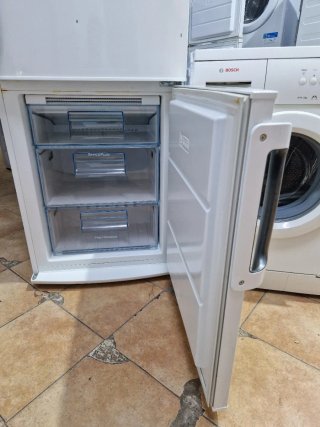 Oferta pack Nevera marca ELECTROLUX altura 1:85cm