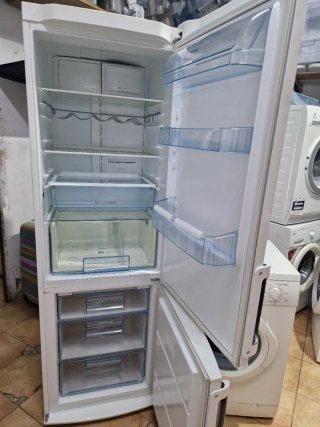 Oferta pack Nevera marca ELECTROLUX altura 1:85cm