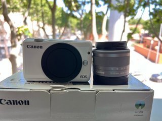 Canon M10 + Lente EF-M 15-45mm