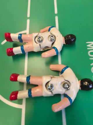 2 Jugadores Futbolín Clásicos