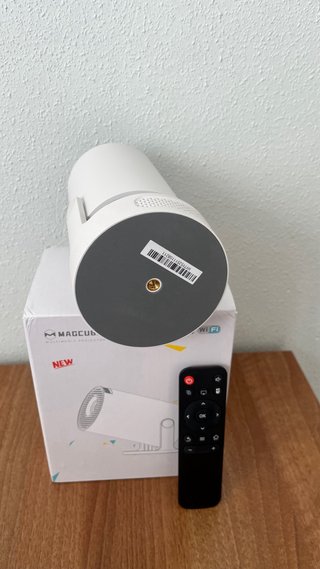 Proyector HD Magcubic HY300Pro+ con Altavoces