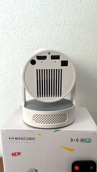 Proyector HD Magcubic HY300Pro+ con Altavoces