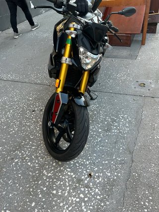 BMW G310R Negra/Roja
