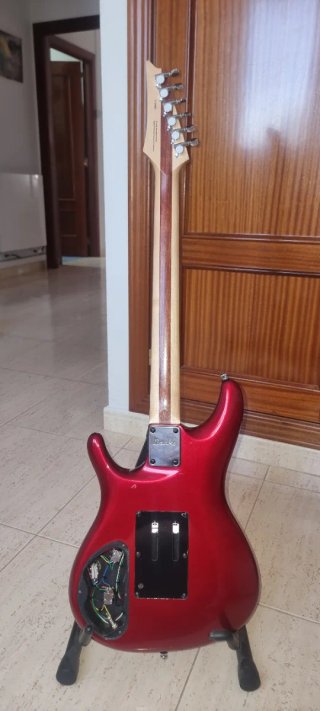 Ibanez JS24P Joe Satriani renovada