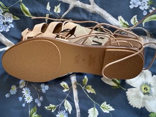 Sandalias Zara piel beige talla 39