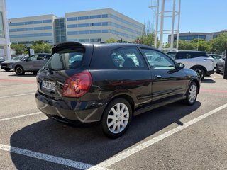Nissan Almera 2004