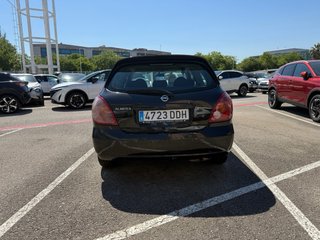 Nissan Almera 2004