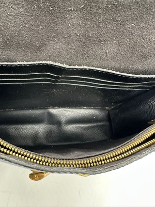 Bolso Louis Vuitton Negro Cadena Dorada