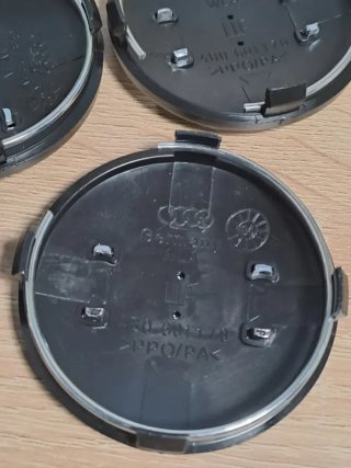 Tapabujes Audi (Set de 4) 59mm