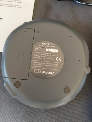 Lettore CD Sony Walkman D-EJ613 + Cuffie nuove