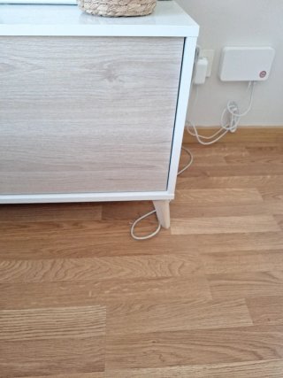 Mueble TV blanco y madera
