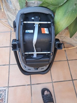Seggiolino auto per neonati gruppo 0+