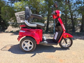 Moto Eléctrica Veleco Scooter Movilidad Reducida
