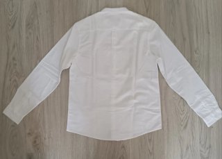 Camisa blanca cuello mao