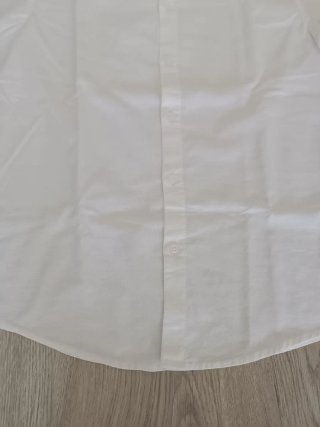 Camisa blanca cuello mao