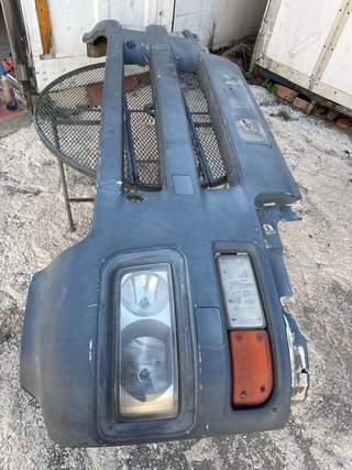 Se vende Parachoques Camión MAN