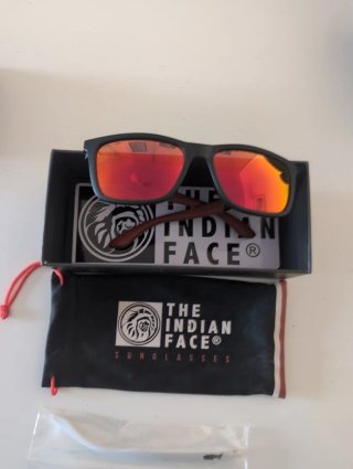 Gafas de sol The Indian Face negras y rojas