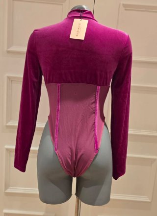 Body Terciopelo Cuello Alto