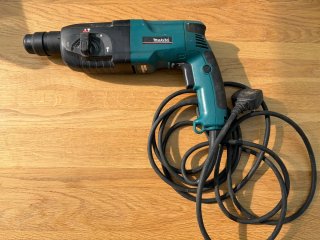 Taladro percutor Makita HR2450