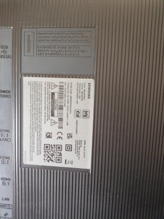 Samsung 43" pantalla rota