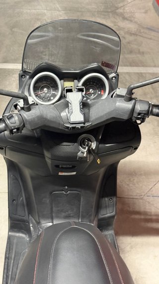 Yamaha XMAX 250cc Scooter Automática