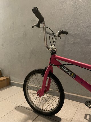 Bicicleta BMX Rosa